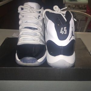 Very authentic only one pair worn once